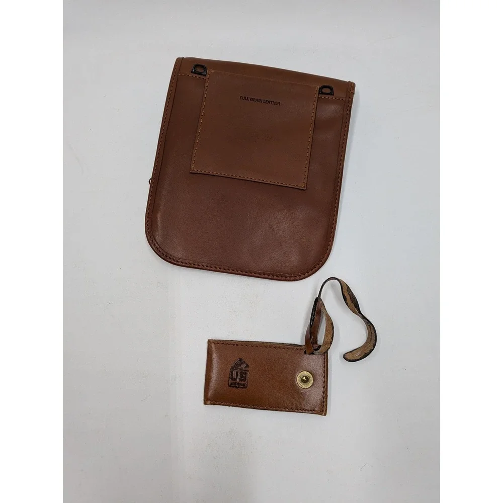 LL Bean Leather Travel Wallet & Ambassador Leather Luggage Tag Set Brown